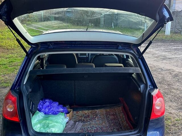 Синий Фольксваген Гольф, объемом двигателя 1.6 л и пробегом 230 тыс. км за 5600 $, фото 11 на Automoto.ua