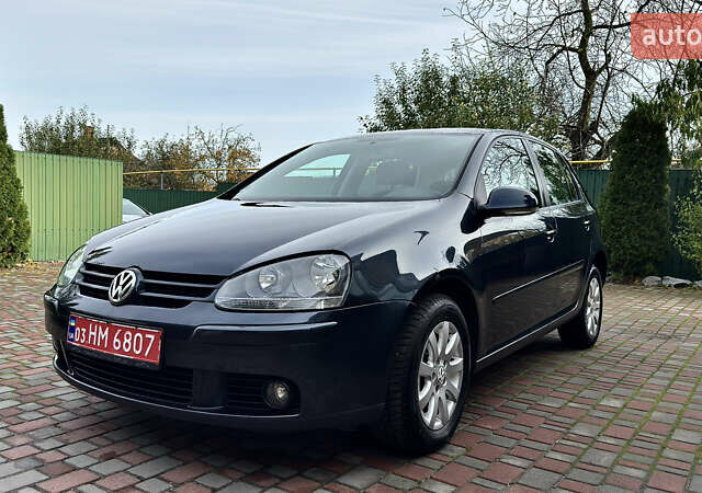 Синий Фольксваген Гольф, объемом двигателя 1.6 л и пробегом 154 тыс. км за 6346 $, фото 3 на Automoto.ua