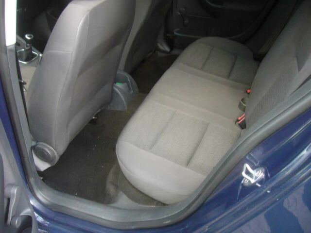 Синий Фольксваген Гольф, объемом двигателя 1.9 л и пробегом 199 тыс. км за 1650 $, фото 8 на Automoto.ua