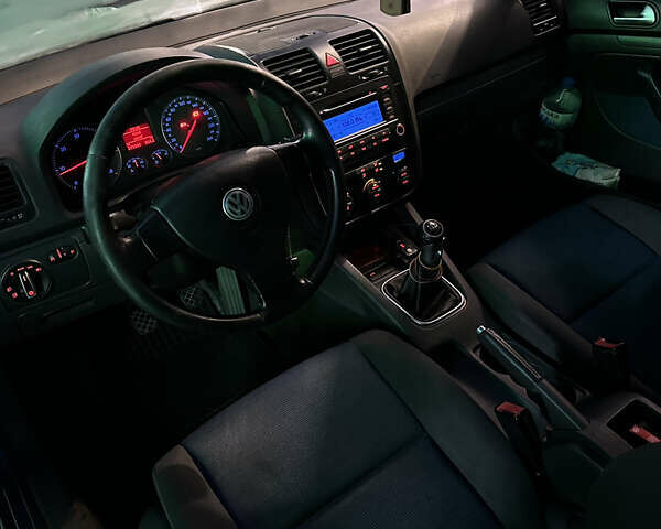 Фольксваген Гольф 2006 в Хмельницком на Automoto.ua Синий Фольксваген Гольф, объемом двигателя 1.99 л и пробегом 250 тыс. км за 5500 $, фото 24 на Automoto.ua