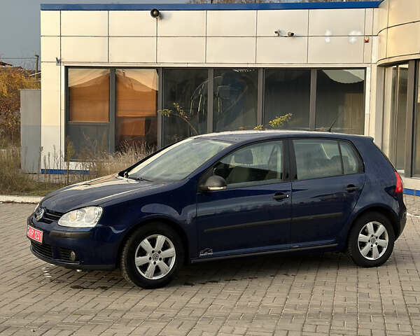 Синий Фольксваген Гольф, объемом двигателя 1.6 л и пробегом 206 тыс. км за 5950 $, фото 85 на Automoto.ua