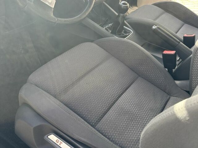 Синий Фольксваген Гольф, объемом двигателя 1.4 л и пробегом 230 тыс. км за 5700 $, фото 5 на Automoto.ua