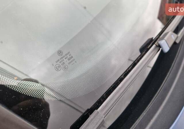 Синий Фольксваген Гольф, объемом двигателя 1.6 л и пробегом 275 тыс. км за 4000 $, фото 14 на Automoto.ua