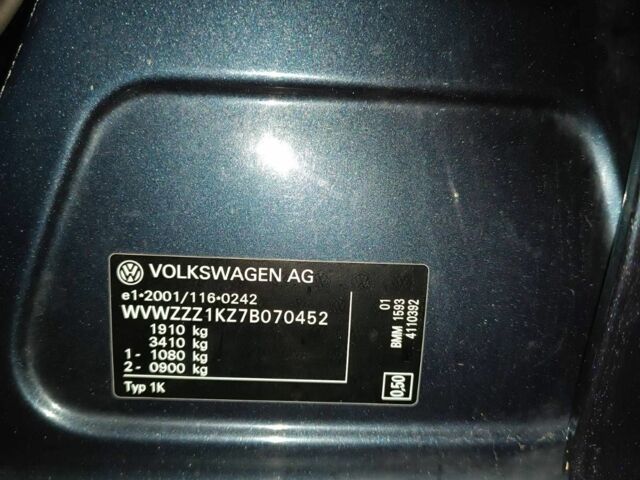 Синий Фольксваген Гольф, объемом двигателя 2 л и пробегом 337 тыс. км за 4500 $, фото 11 на Automoto.ua