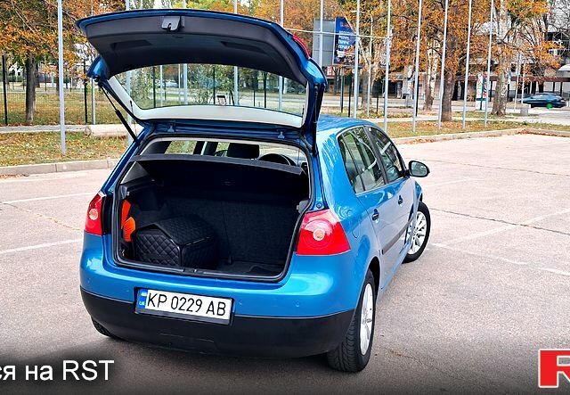 Синій Фольксваген Гольф, об'ємом двигуна 1.6 л та пробігом 243 тис. км за 6300 $, фото 6 на Automoto.ua