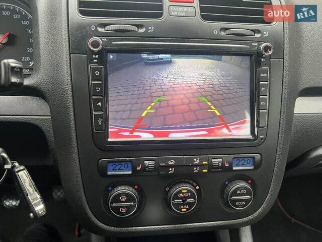 Синий Фольксваген Гольф, объемом двигателя 1.4 л и пробегом 174 тыс. км за 5950 $, фото 4 на Automoto.ua