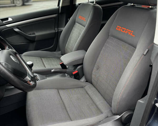 Синий Фольксваген Гольф, объемом двигателя 1.4 л и пробегом 252 тыс. км за 6500 $, фото 20 на Automoto.ua