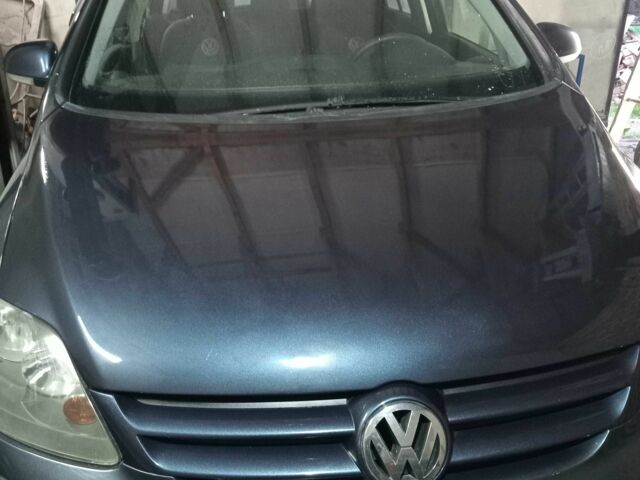 Фольксваген Гольф 2006 в Жовкве на Automoto.ua Синий Фольксваген Гольф, объемом двигателя 1.9 л и пробегом 197 тыс. км за 4000 $, фото 5 на Automoto.ua