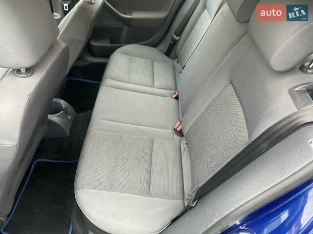 Синій Фольксваген Гольф, об'ємом двигуна 1.9 л та пробігом 292 тис. км за 3300 $, фото 10 на Automoto.ua