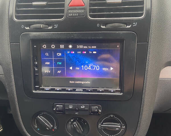 Синій Фольксваген Гольф, об'ємом двигуна 1.4 л та пробігом 236 тис. км за 5750 $, фото 18 на Automoto.ua