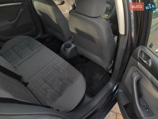 Синій Фольксваген Гольф, об'ємом двигуна 1.6 л та пробігом 231 тис. км за 5599 $, фото 32 на Automoto.ua