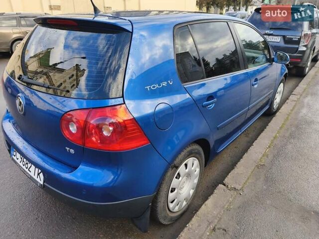 Синий Фольксваген Гольф, объемом двигателя 1.39 л и пробегом 229 тыс. км за 5400 $, фото 3 на Automoto.ua