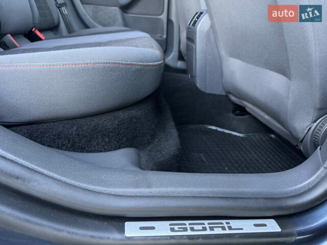 Синій Фольксваген Гольф, об'ємом двигуна 1.4 л та пробігом 185 тис. км за 4799 $, фото 44 на Automoto.ua