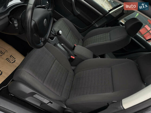 Синій Фольксваген Гольф, об'ємом двигуна 1.4 л та пробігом 216 тис. км за 6300 $, фото 72 на Automoto.ua