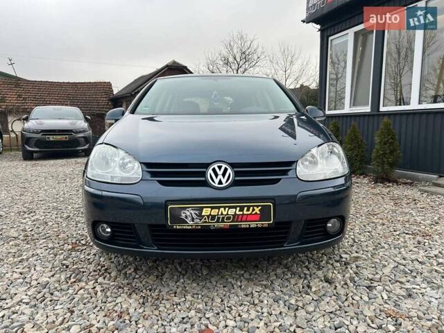 Синий Фольксваген Гольф, объемом двигателя 1.4 л и пробегом 250 тыс. км за 5999 $, фото 1 на Automoto.ua