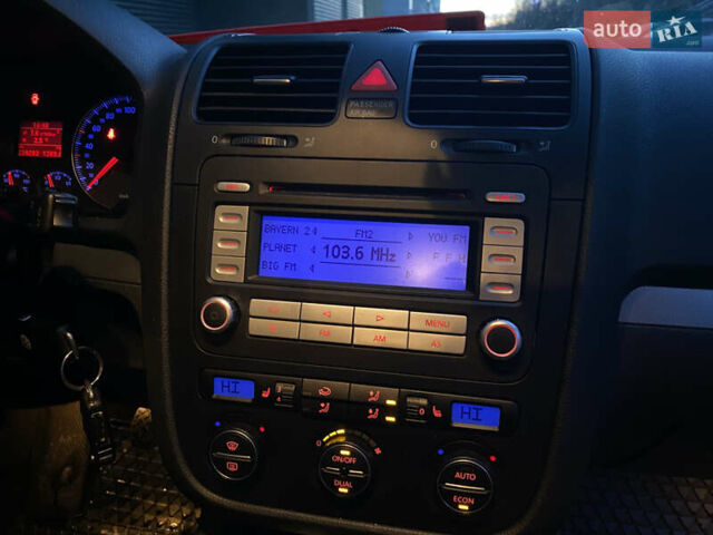 Синій Фольксваген Гольф, об'ємом двигуна 1.6 л та пробігом 239 тис. км за 6300 $, фото 20 на Automoto.ua