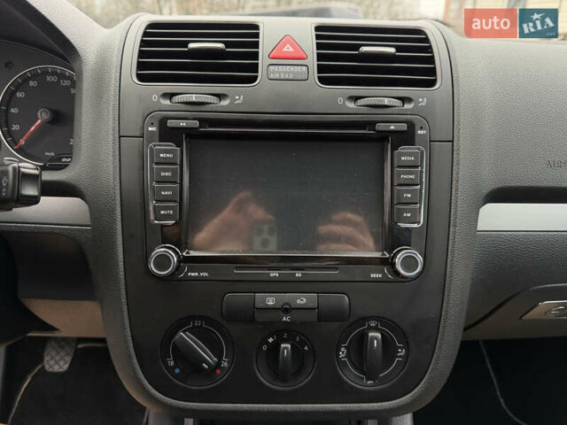 Синій Фольксваген Гольф, об'ємом двигуна 1.4 л та пробігом 216 тис. км за 6300 $, фото 79 на Automoto.ua