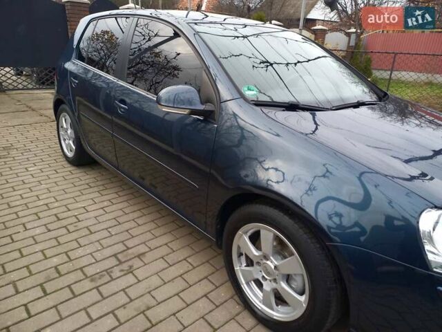 Синий Фольксваген Гольф, объемом двигателя 1.4 л и пробегом 204 тыс. км за 5850 $, фото 4 на Automoto.ua