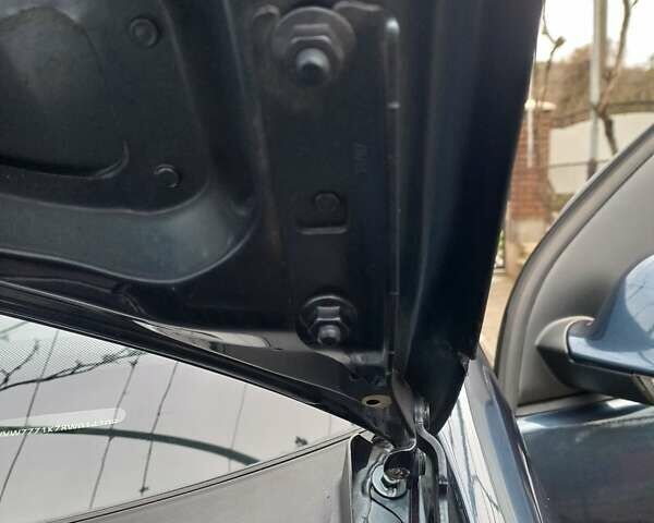 Синий Фольксваген Гольф, объемом двигателя 1.4 л и пробегом 204 тыс. км за 5850 $, фото 41 на Automoto.ua