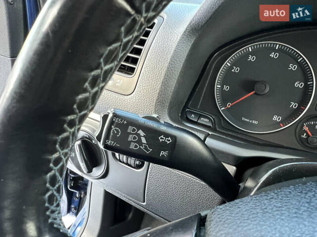 Синий Фольксваген Гольф, объемом двигателя 1.6 л и пробегом 235 тыс. км за 5999 $, фото 34 на Automoto.ua