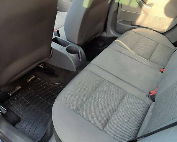 Синий Фольксваген Гольф, объемом двигателя 1.6 л и пробегом 215 тыс. км за 6200 $, фото 14 на Automoto.ua