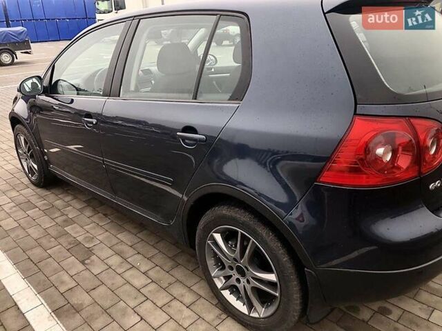 Синий Фольксваген Гольф, объемом двигателя 1.6 л и пробегом 248 тыс. км за 5850 $, фото 4 на Automoto.ua