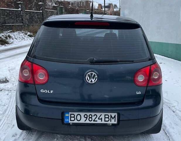 Синий Фольксваген Гольф, объемом двигателя 1.6 л и пробегом 272 тыс. км за 5400 $, фото 4 на Automoto.ua