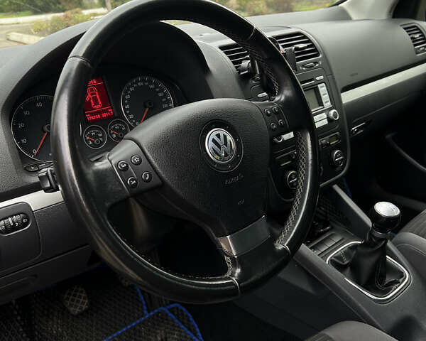 Синий Фольксваген Гольф, объемом двигателя 1.6 л и пробегом 178 тыс. км за 6500 $, фото 15 на Automoto.ua