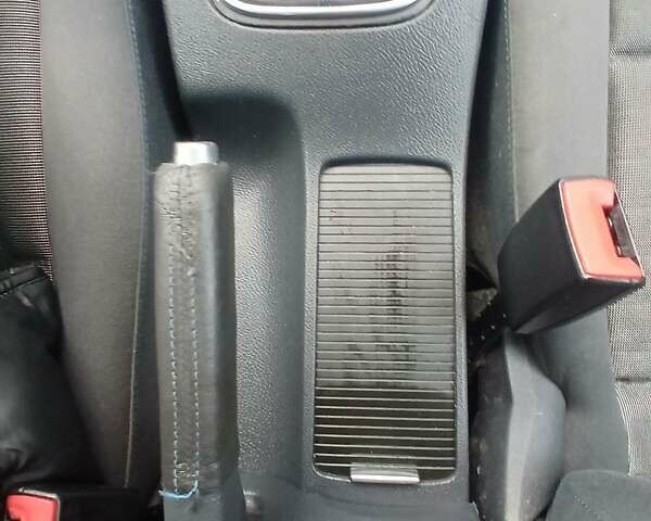 Синий Фольксваген Гольф, объемом двигателя 1.4 л и пробегом 212 тыс. км за 4999 $, фото 39 на Automoto.ua