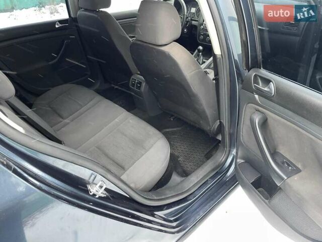 Синий Фольксваген Гольф, объемом двигателя 1.6 л и пробегом 272 тыс. км за 5400 $, фото 7 на Automoto.ua