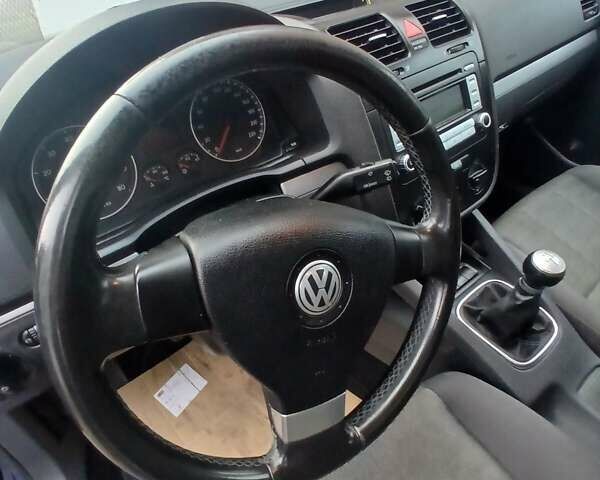 Синий Фольксваген Гольф, объемом двигателя 1.4 л и пробегом 212 тыс. км за 4999 $, фото 29 на Automoto.ua