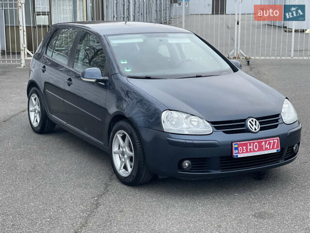 Синий Фольксваген Гольф, объемом двигателя 1.6 л и пробегом 188 тыс. км за 6750 $, фото 6 на Automoto.ua
