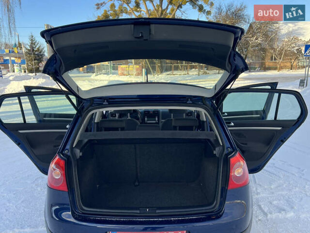 Синий Фольксваген Гольф, объемом двигателя 1.6 л и пробегом 235 тыс. км за 5999 $, фото 50 на Automoto.ua