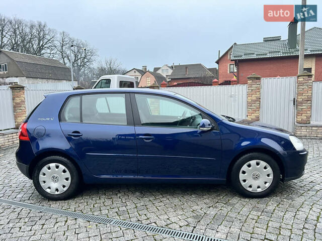 Синий Фольксваген Гольф, объемом двигателя 1.6 л и пробегом 161 тыс. км за 5800 $, фото 44 на Automoto.ua