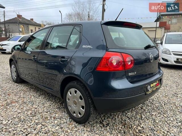 Синий Фольксваген Гольф, объемом двигателя 1.4 л и пробегом 250 тыс. км за 5999 $, фото 4 на Automoto.ua
