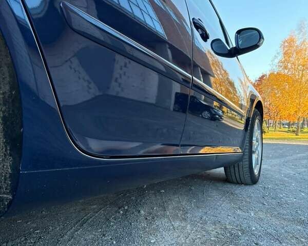 Синий Фольксваген Гольф, объемом двигателя 1.6 л и пробегом 221 тыс. км за 5800 $, фото 15 на Automoto.ua