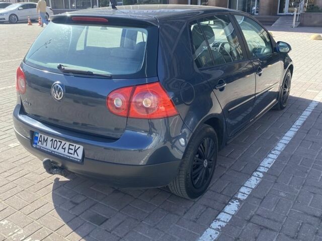 Синий Фольксваген Гольф, объемом двигателя 1.4 л и пробегом 258 тыс. км за 5450 $, фото 21 на Automoto.ua