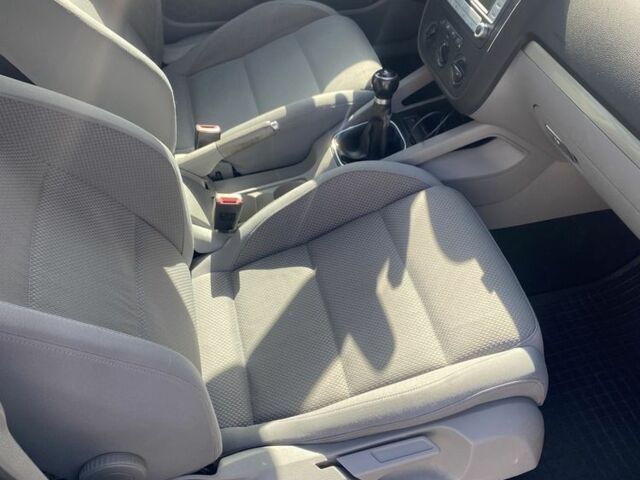 Синий Фольксваген Гольф, объемом двигателя 1.4 л и пробегом 258 тыс. км за 5450 $, фото 19 на Automoto.ua