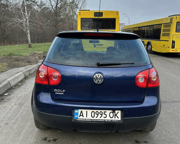 Синій Фольксваген Гольф, об'ємом двигуна 1.39 л та пробігом 176 тис. км за 6400 $, фото 5 на Automoto.ua