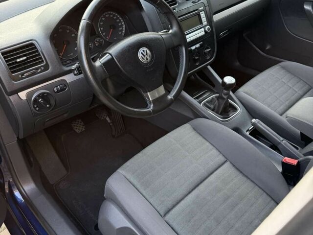 Синий Фольксваген Гольф, объемом двигателя 1.4 л и пробегом 156 тыс. км за 6200 $, фото 7 на Automoto.ua