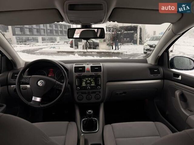 Синий Фольксваген Гольф, объемом двигателя 1.9 л и пробегом 280 тыс. км за 6500 $, фото 10 на Automoto.ua
