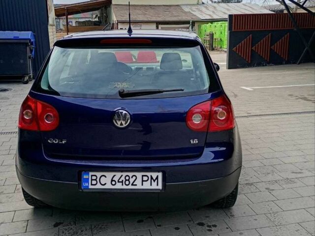 Синий Фольксваген Гольф, объемом двигателя 1.6 л и пробегом 252 тыс. км за 4400 $, фото 5 на Automoto.ua