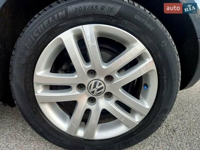 Синій Фольксваген Гольф, об'ємом двигуна 1.6 л та пробігом 206 тис. км за 6300 $, фото 58 на Automoto.ua