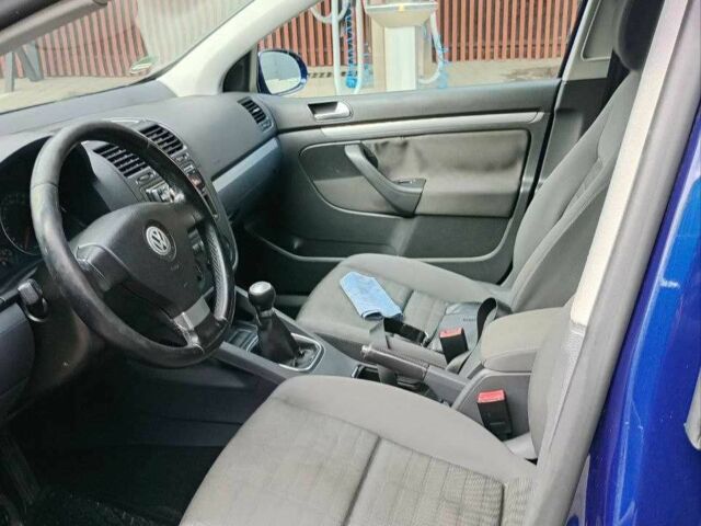 Синий Фольксваген Гольф, объемом двигателя 1.6 л и пробегом 252 тыс. км за 4400 $, фото 10 на Automoto.ua