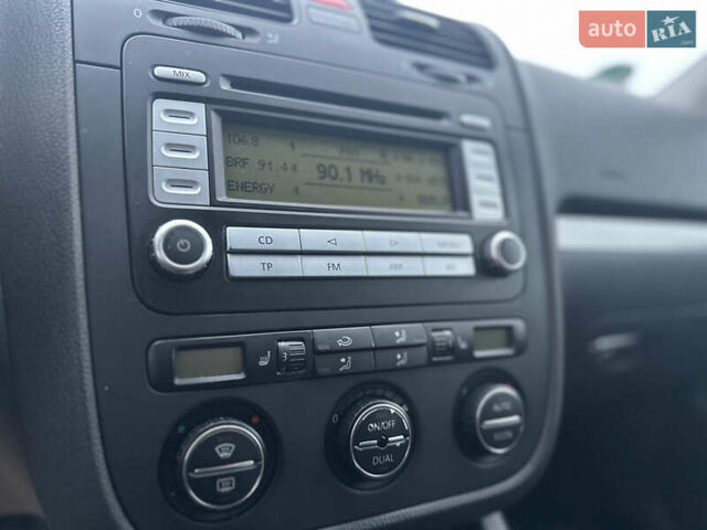 Синій Фольксваген Гольф, об'ємом двигуна 1.4 л та пробігом 170 тис. км за 6650 $, фото 11 на Automoto.ua