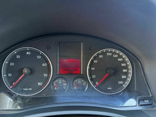 Синий Фольксваген Гольф, объемом двигателя 1.4 л и пробегом 257 тыс. км за 5440 $, фото 14 на Automoto.ua