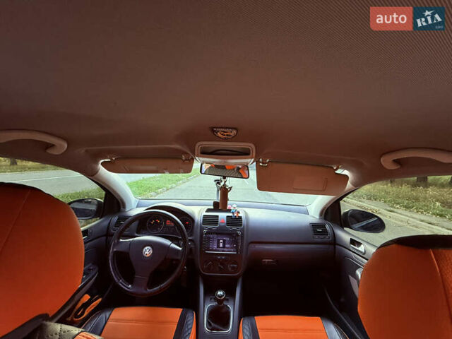 Синій Фольксваген Гольф, об'ємом двигуна 1.39 л та пробігом 310 тис. км за 5500 $, фото 9 на Automoto.ua