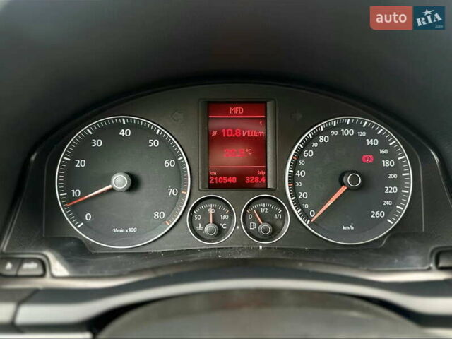 Синий Фольксваген Гольф, объемом двигателя 1.4 л и пробегом 210 тыс. км за 6600 $, фото 13 на Automoto.ua