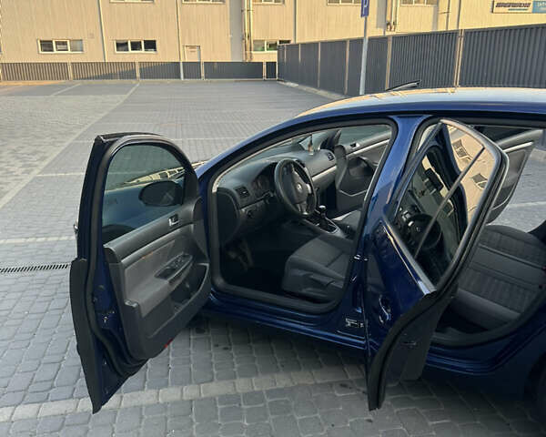 Синий Фольксваген Гольф, объемом двигателя 1.39 л и пробегом 256 тыс. км за 5900 $, фото 9 на Automoto.ua