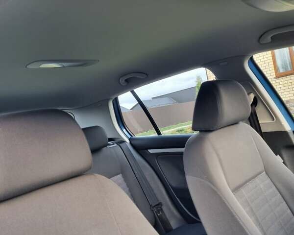 Фольксваген Гольф 2007 в Луцке на Automoto.ua Синий Фольксваген Гольф, объемом двигателя 1.6 л и пробегом 174 тыс. км за 6100 $, фото 16 на Automoto.ua